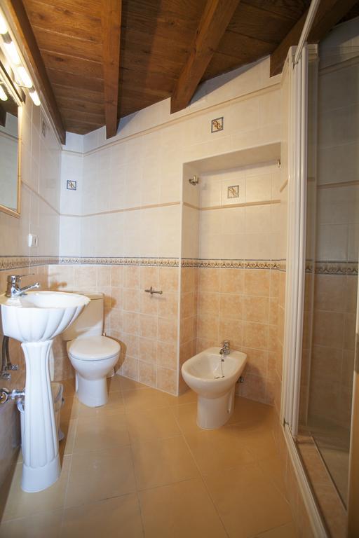 Penzion El Cabanon De Pimiango Pokoj fotografie