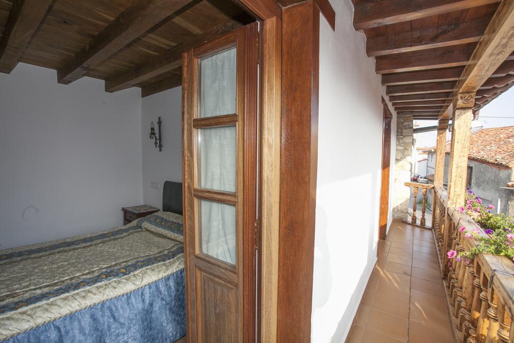 Penzion El Cabanon De Pimiango Pokoj fotografie